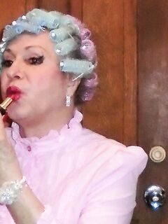 Swishy Bitsy-queer queen